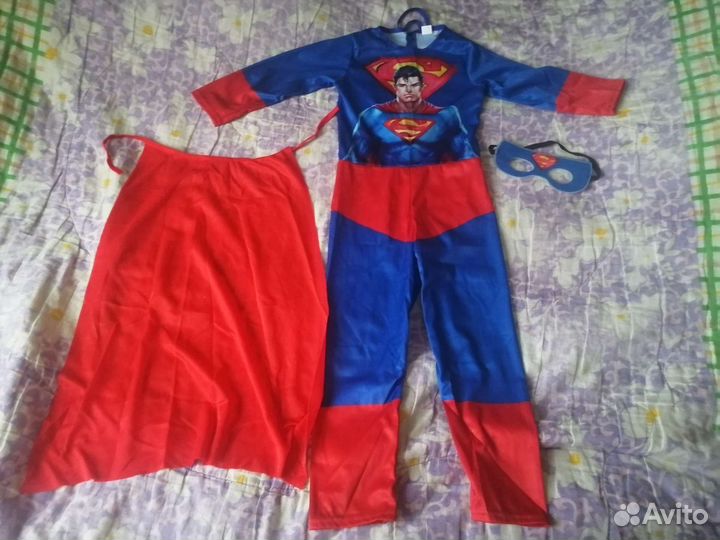 Костюм супермена