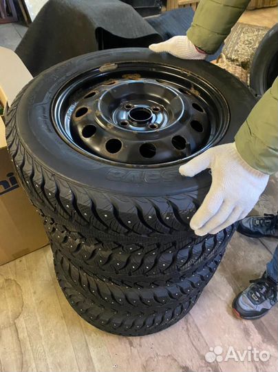 Sava Eskimo Stud 195/65 R15 91