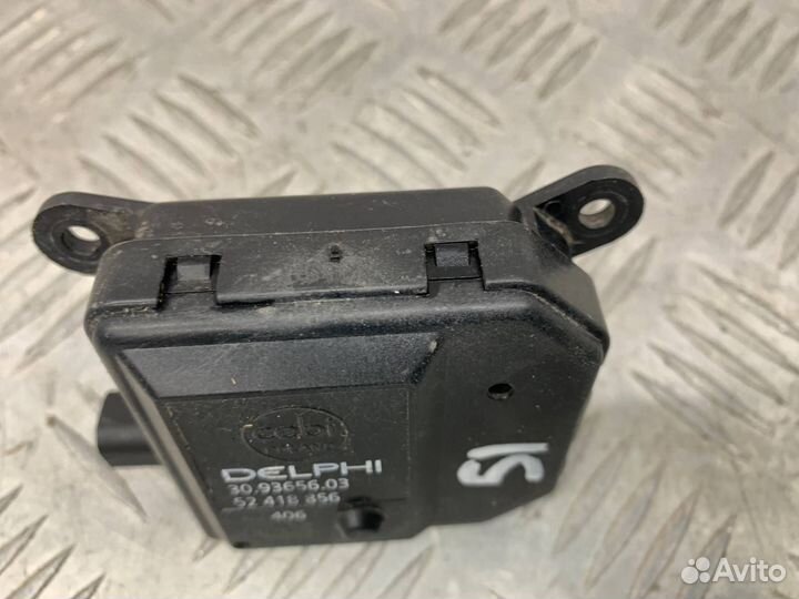 Б/У Сервопривод заслонки печки (моторчик