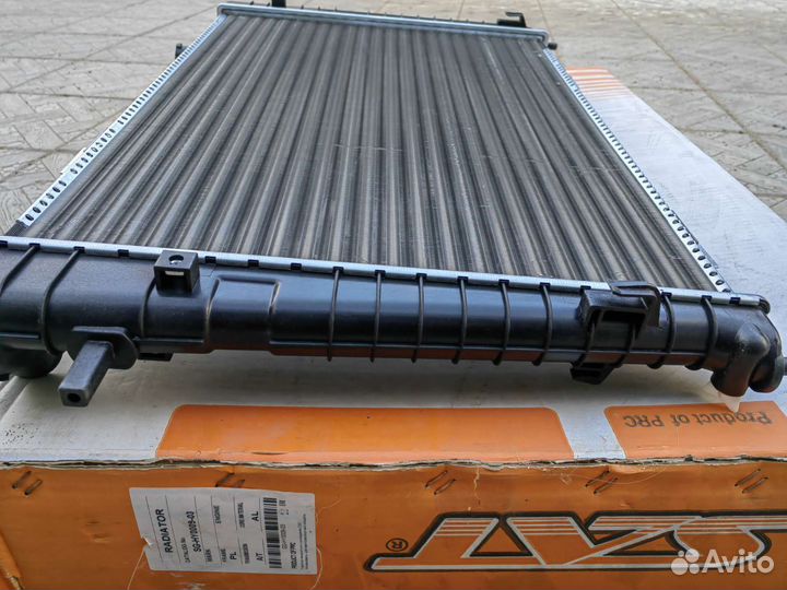 Радиатор охлаждения на Хендай Туксон