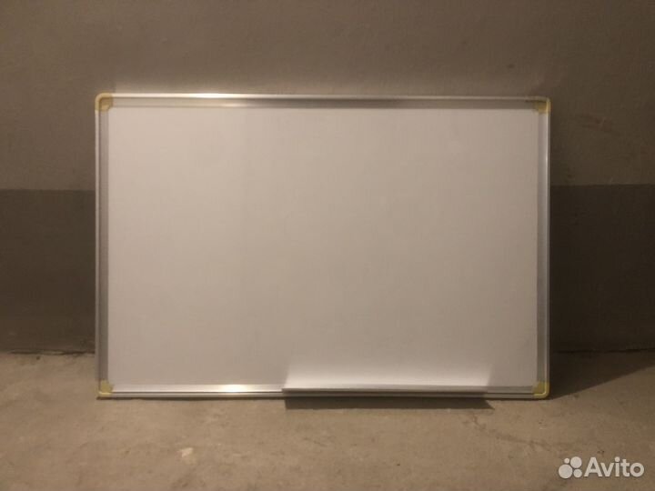 Магнитно маркерная доска