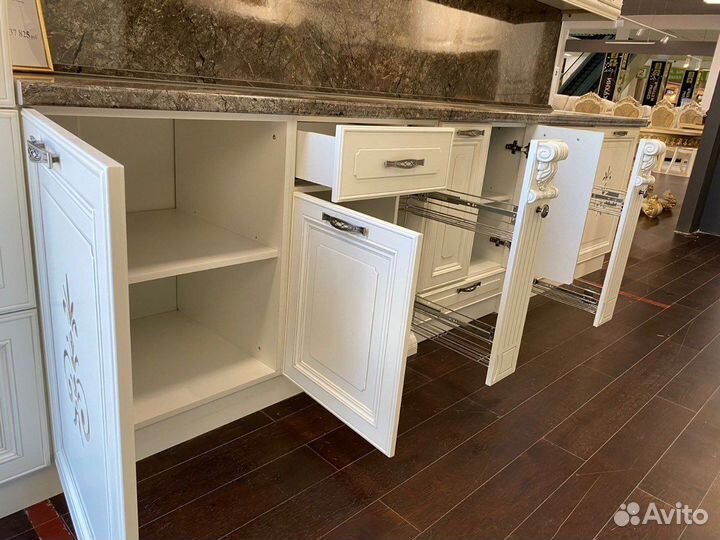 Кухонный гарнитур Кальяри Бьянки 33 (4,2м)