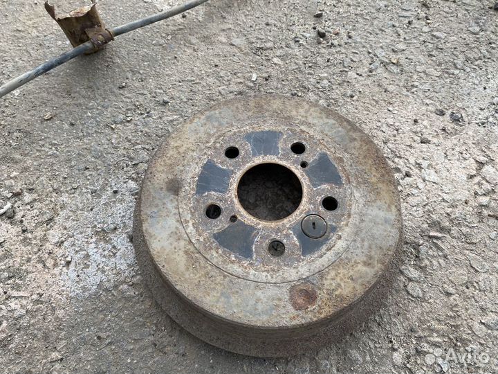 Тормозной механизм задний левый Toyota Rav 4 XA20