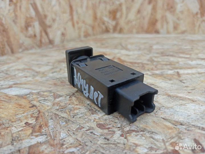 Кнопка обогрева заднего стекла Chery Amulet A15