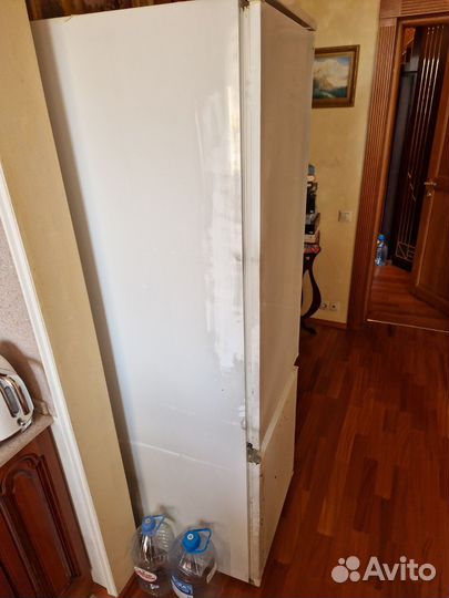 Холодильник на запчасти