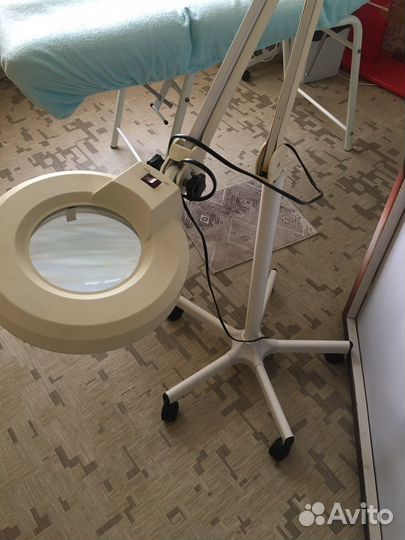 Лампа лупа напольная б/у