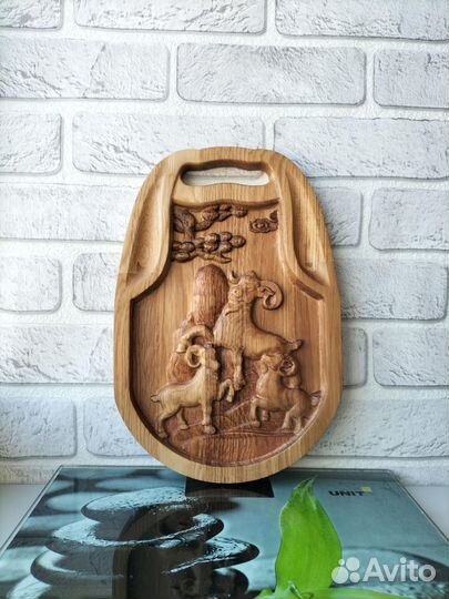 Доска разделочная деревянная декоративная