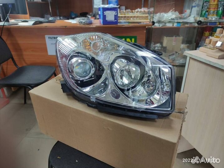 Фара передняя правая geely X7, 101700103559