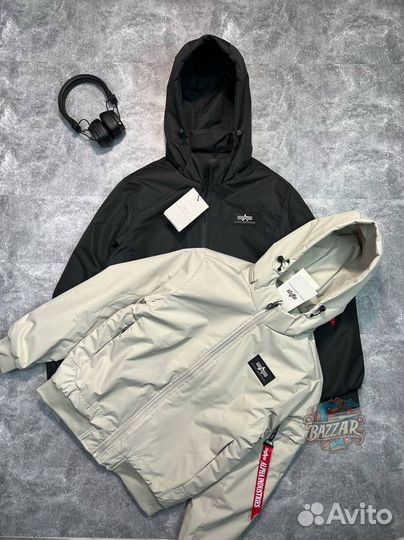 Ветровка Alpha industries белая