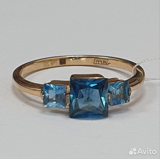 Золотое кольцо с топазами 585
