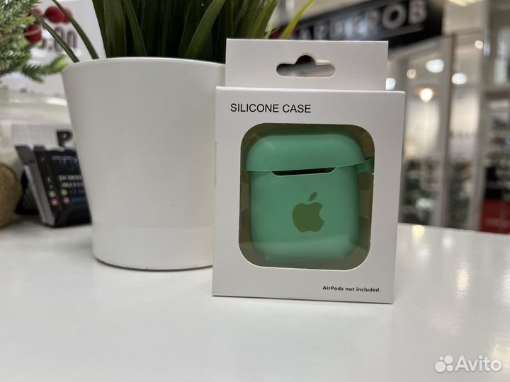 Чехол с яблоком Airpods 1,2