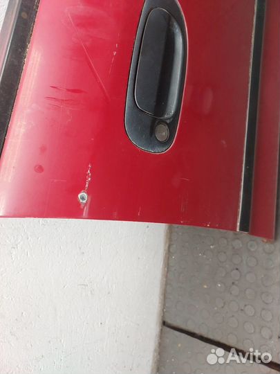 Дверь боковая правая передняя Mitsubishi Carisma, 1997