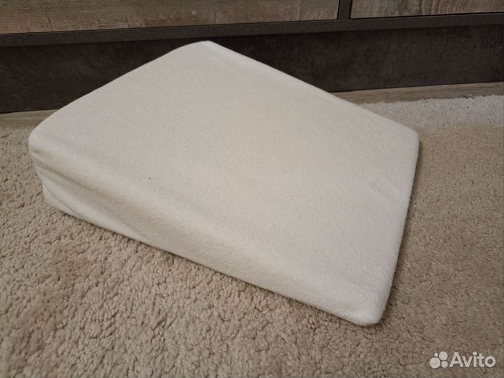 Подушка позиционер для новорожденных