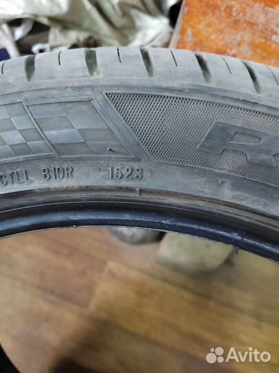 Rydanz Roadster R02 235/45 R18 98W