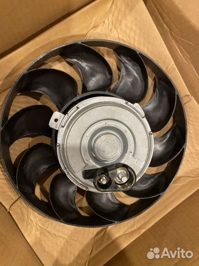 Электродвигатель вентилятор радиатора 0130305213