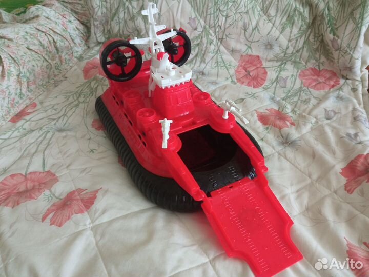 Корабль на воздушной подушке Нордпласт