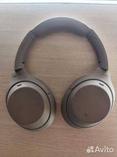 Беспроводные наушники Sony WH-1000XM4