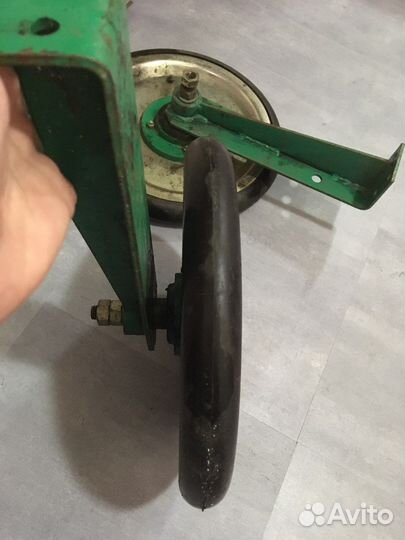 Колеса на садовую тачку