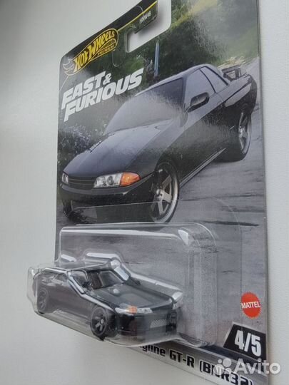 Hot wheels premium Nissan Skyline R32