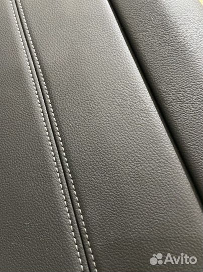 BMW G20 обшивка карта двери