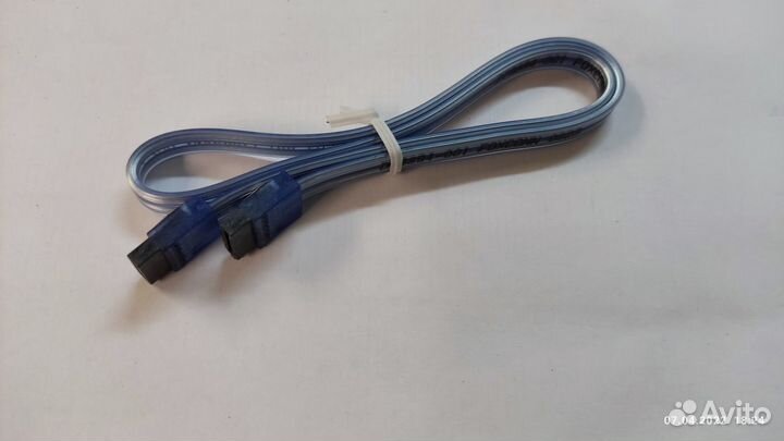 Кабель SATA 3