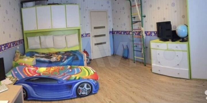 2-к. квартира, 72 м², 2/10 эт.