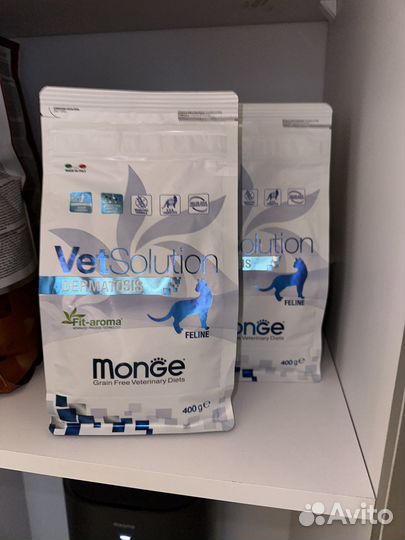 Корм monge для кошек dermatosis