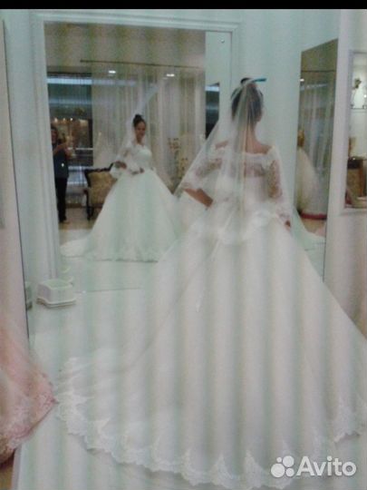 Свадебное платье