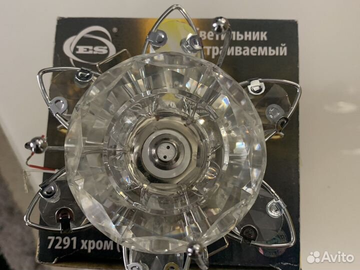 Светильник потолочный встраиваемый