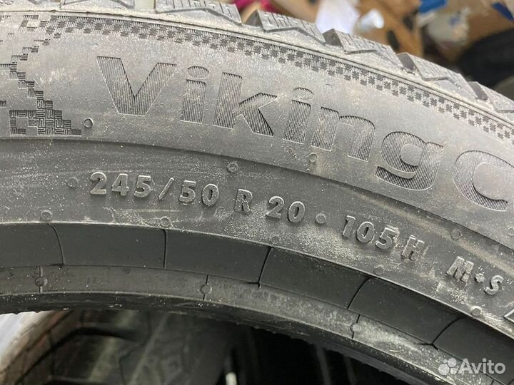 Continental VikingContact 8 245/50 R20 105H