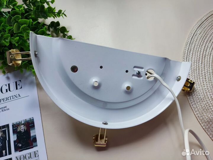 Настенный светильник бра