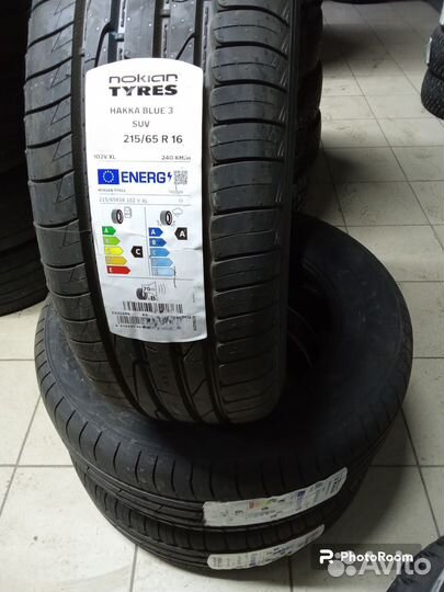 Nokian Tyres Hakka Blue 3 SUV 215/65 R16 102V