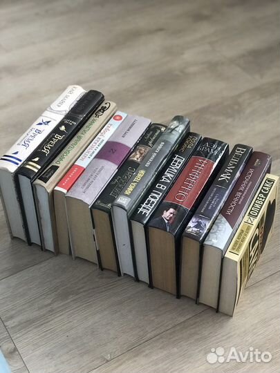 Книги хокинс браун диккенс сакс воннегут майер