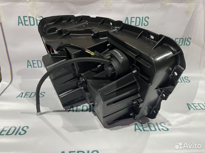 Фара правая F3000 DZ93189724120