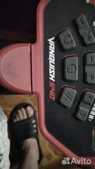 Металлоискатель vanquish 540
