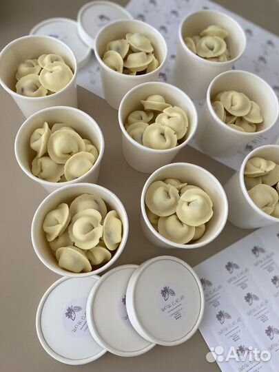 Подарок - клубника в шоколаде, мужчине - пельмени