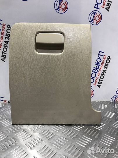 Бардачок водителя Volkswagen Passat CC