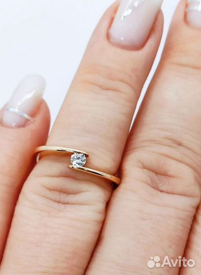 Золотое кольцо с бриллиантами 17,0 размера (33450)