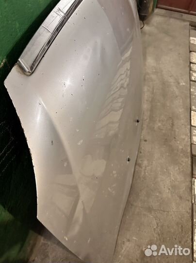 Капот на priora