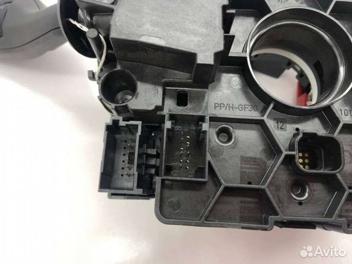 Переключатель подрулевой BMW 2 F22/F23 2020г. 6131