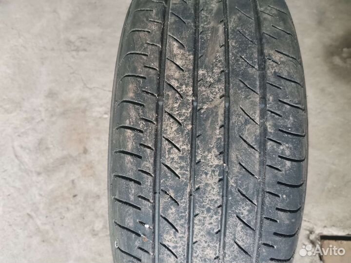 Yokohama BluEarth E51B 225/60 R18 100H