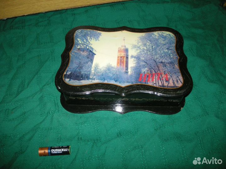 Шкатулка ларчик 8 марта СССР лаковая вешалки под б