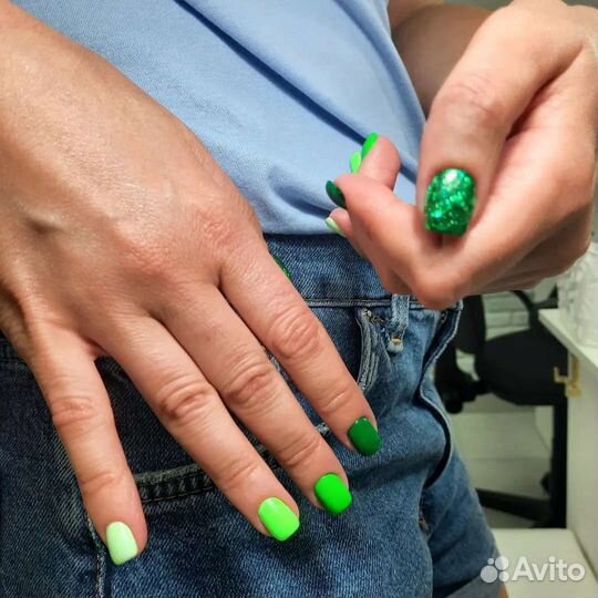 Маникюр педикюр