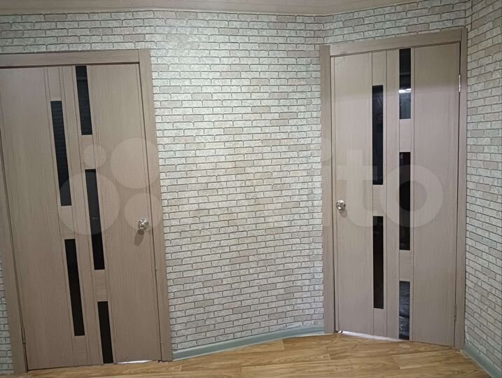 3-к. квартира, 65 м², 1/3 эт.