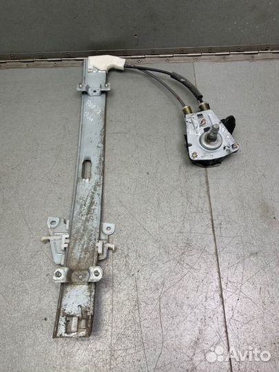 Стеклоподъемник механический передний левый Kia