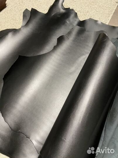 Ш/С Натуральная кожа черная с покрытием