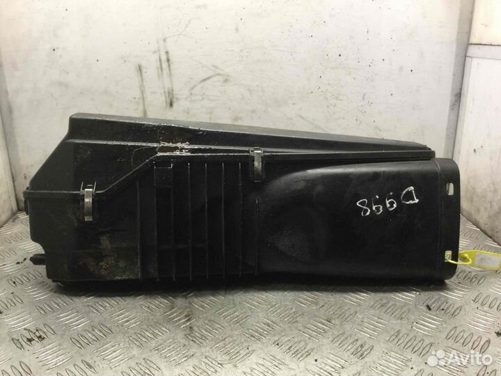 Корпус воздушного фильтра Mercedes C-klasse a64609