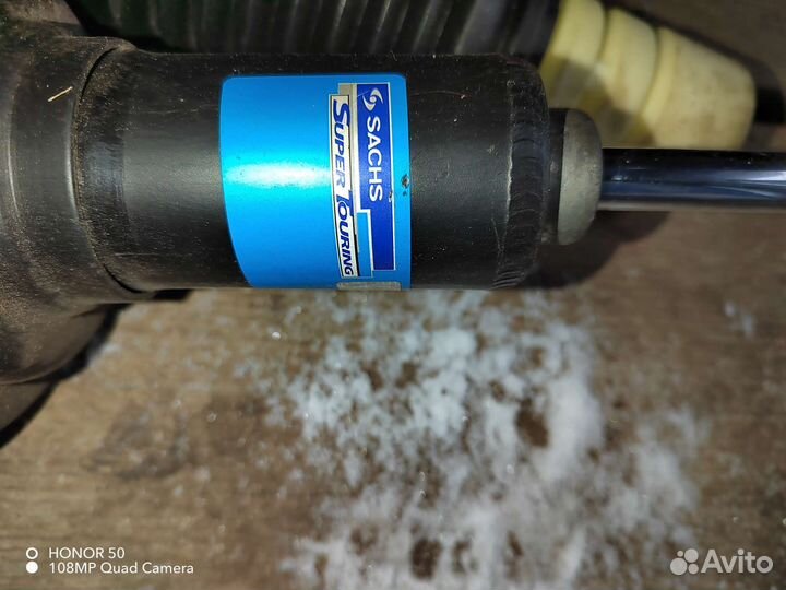 Задний амортизатор Subaru