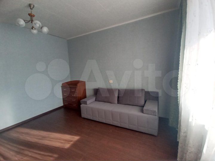 2-к. квартира, 43 м², 8/9 эт.