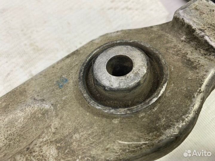 Рычаг передний Audi A 8 4E2 BHT 2005